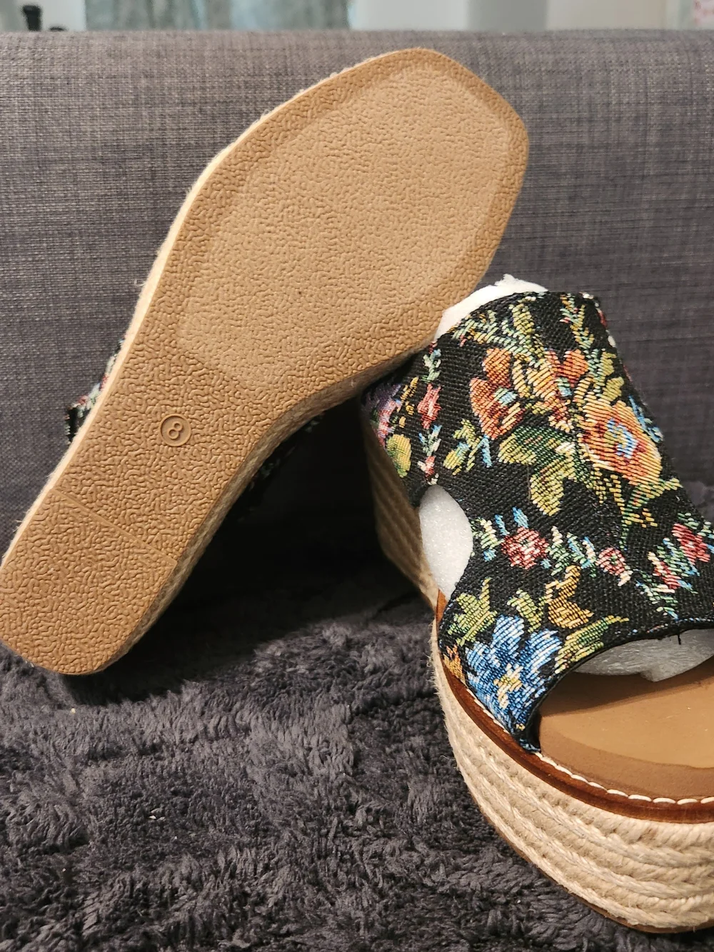 Corkys strap feature slingback